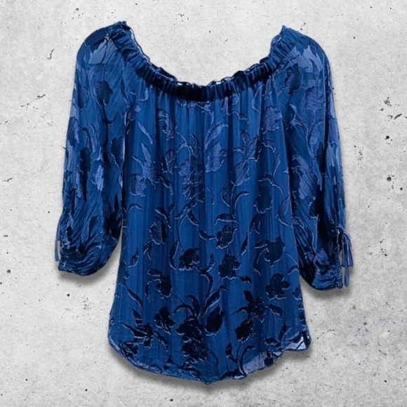 White House Black Market Floral Burnout Off-Shoulder Blouse Blue Women’s Medium - Picture 1 of 14